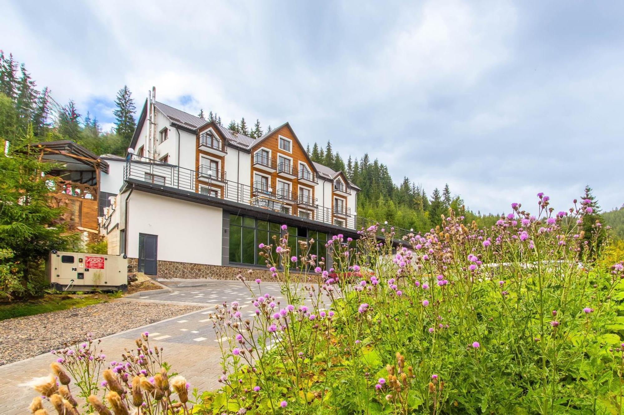 Konopka Forest & Hotel *